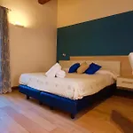 Duomo Attic Pensionat 4*