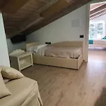 Duomo Attic 4*