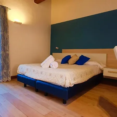 Duomo Attic Pensionat 4*