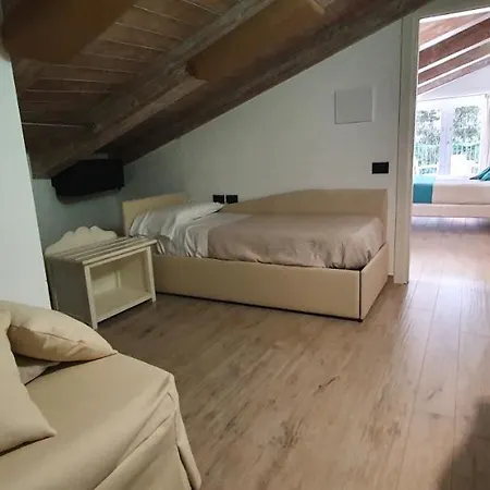Duomo Attic 4*