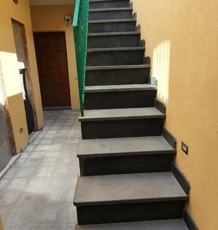 בית הארחה Duomo Attic רבאלו
