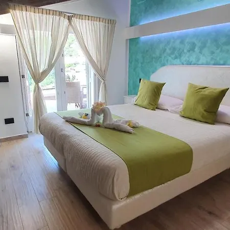 Duomo Attic בית הארחה *