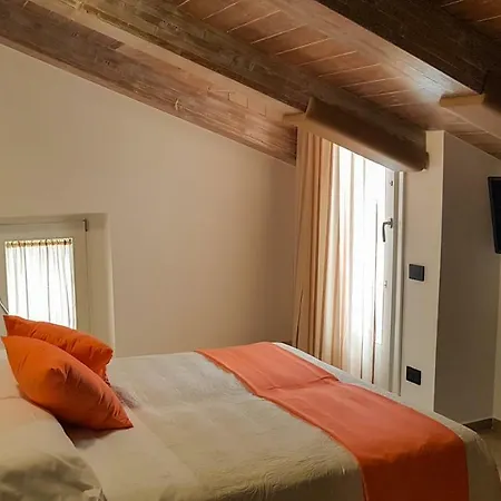 Duomo Attic 4*